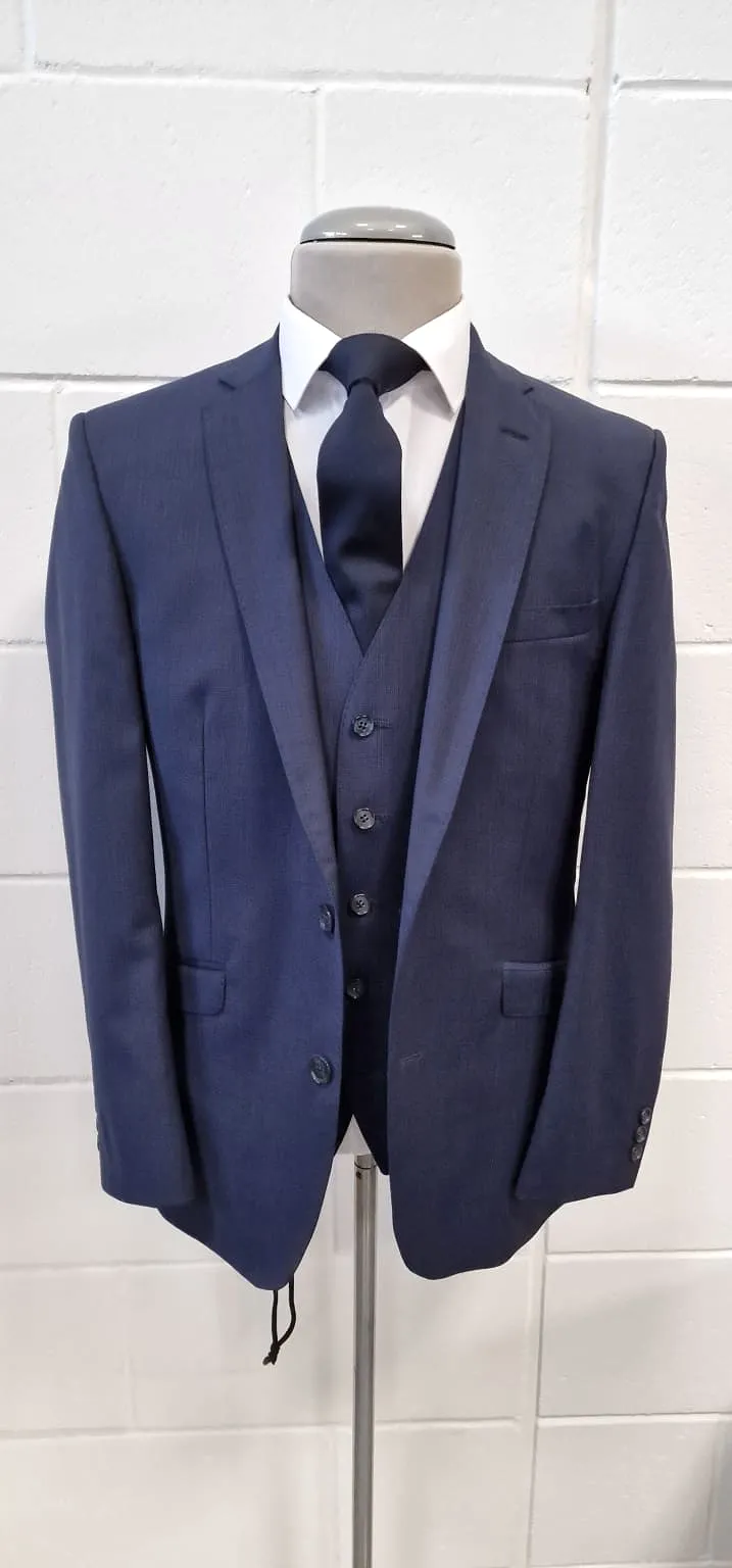 Barucci Howard Men's Blue Prince of Wales Check 3-Piece Suit Size 38R with 32R Trousers