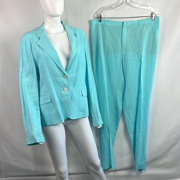 Burberry Aqua Linen Blazer and Trousers Suit Set