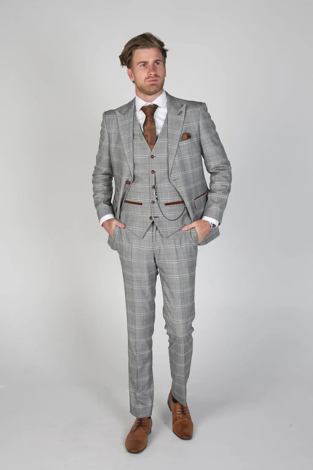 Francis Grey Men's Three Piece Suit