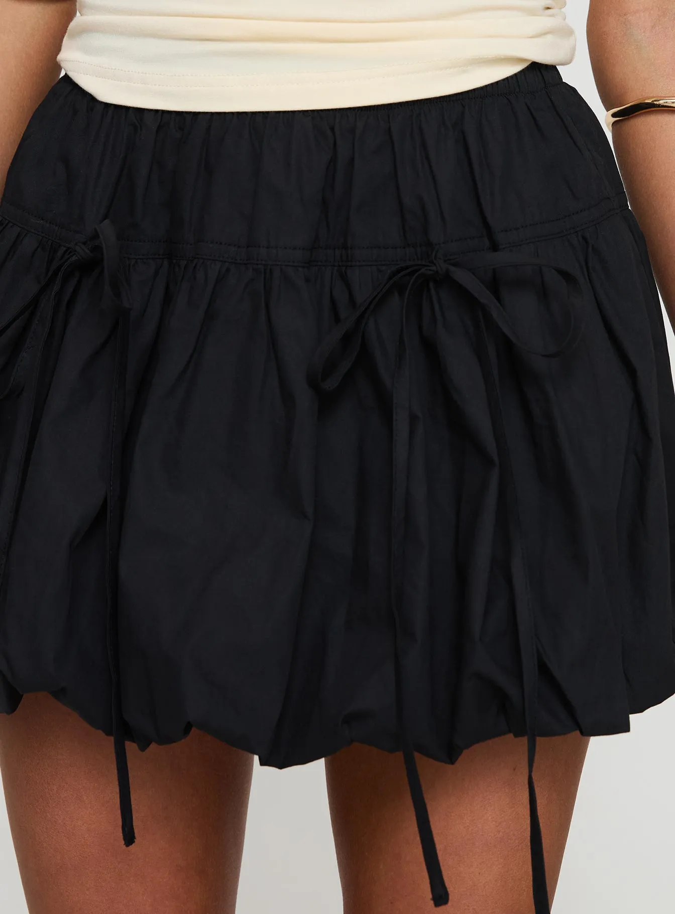 Vannes Bubble Hem Mini Skirt Black