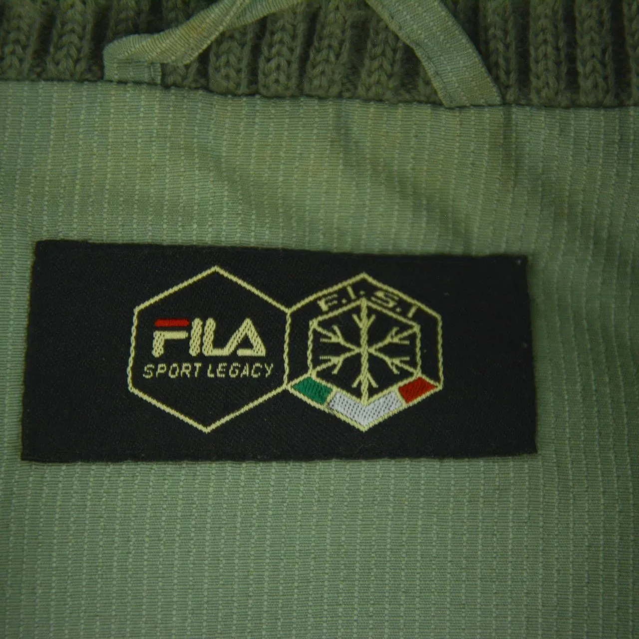 Vintage Fila Puffer Jacket Size XL