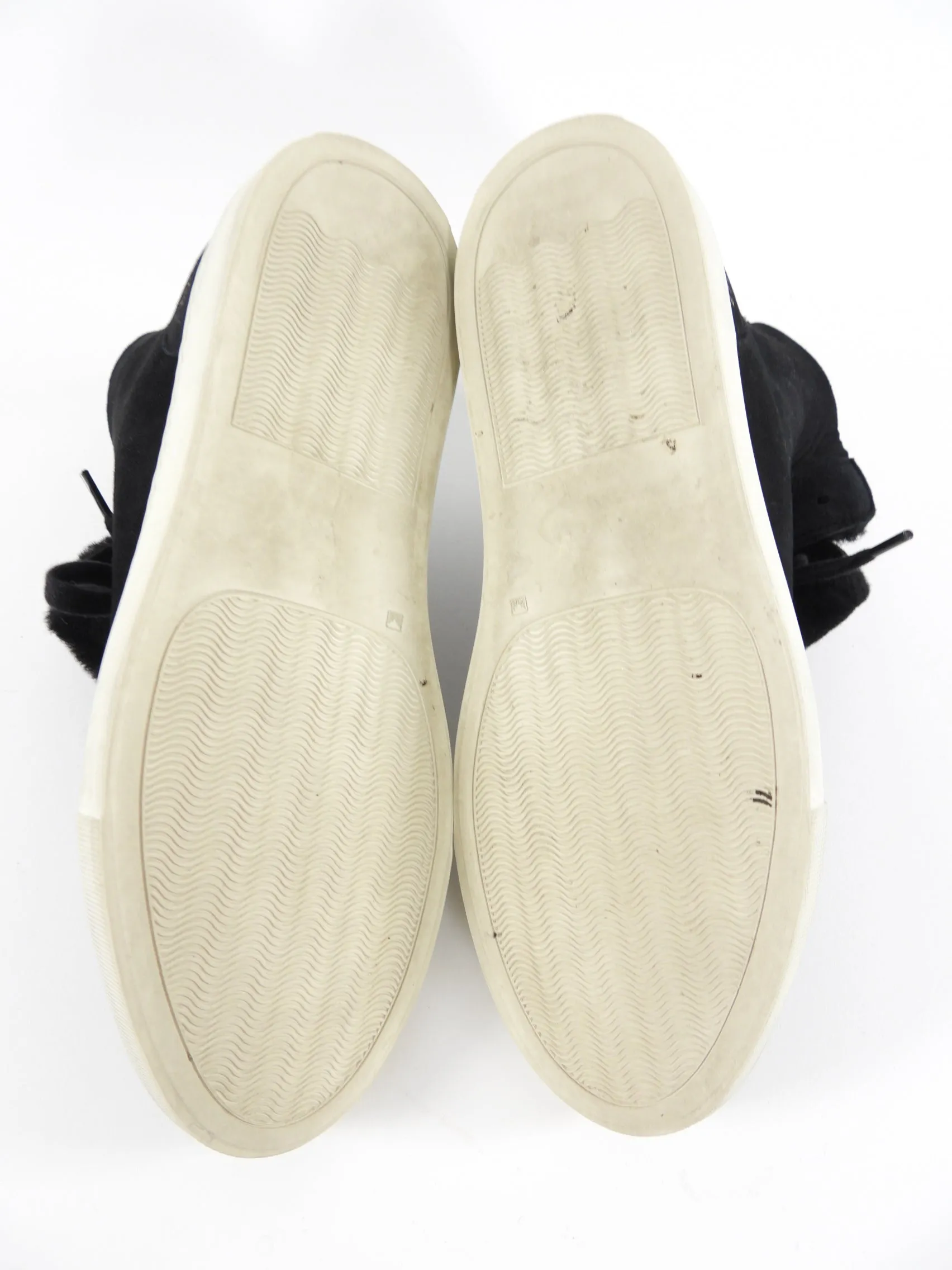 Woman by Common Projects Black Shearling Sneaker - 38 / 7.5